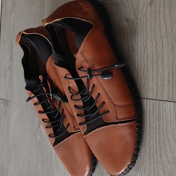 Slip on shoes - Picture 1 of 5